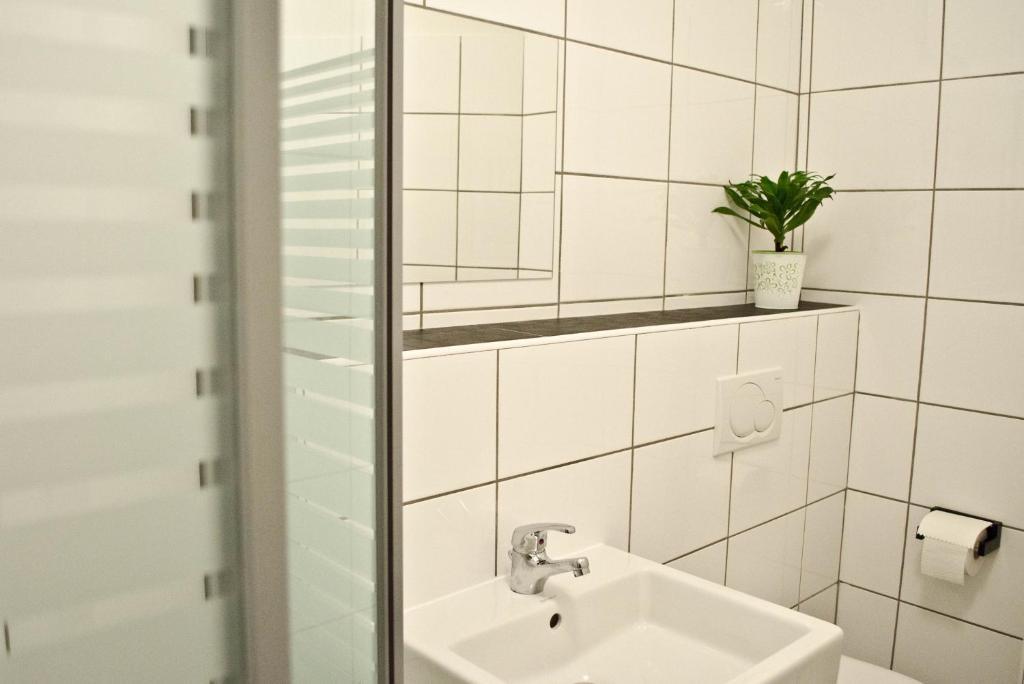 Hostel Nanina Gröbenzell Værelse billede