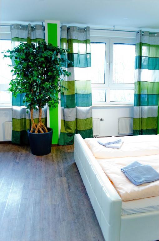 Hostel Nanina Gröbenzell Eksteriør billede